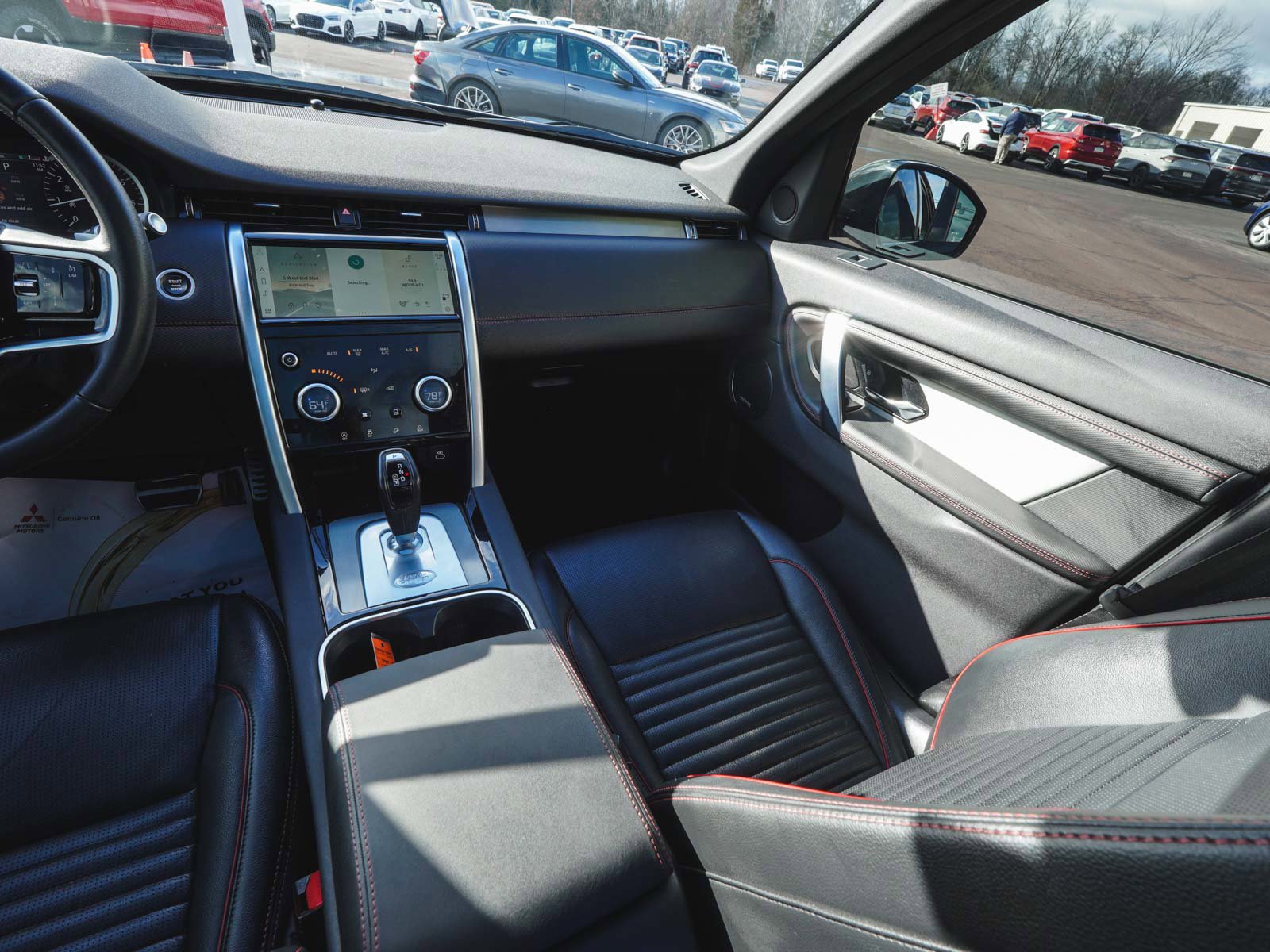 Used 2023 Land Rover Discovery Sport SE R-Dynamic image 36