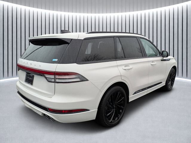 New 2026 Lincoln Aviator Reserve w/ Jet Appearance Package image 2