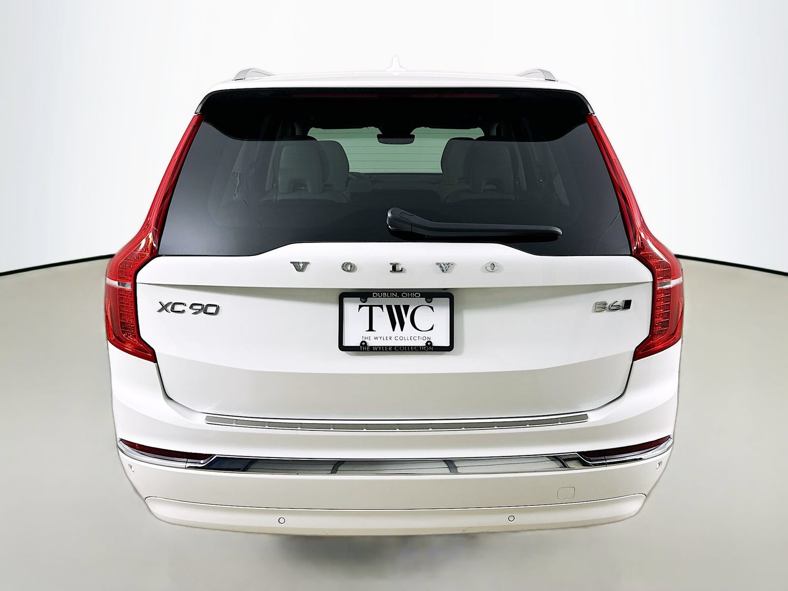 Used 2023 Volvo XC90 B6 Plus w/ Protection Package Premier AWD/4WD image 6