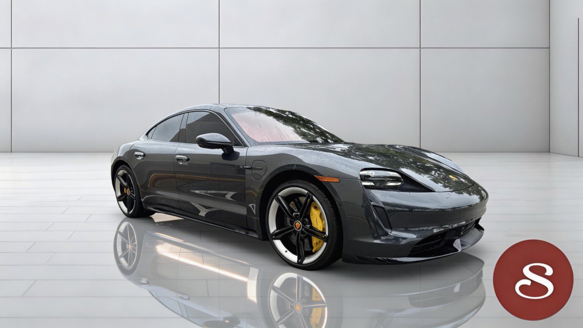 Used 2020 Porsche Taycan Turbo S image 9