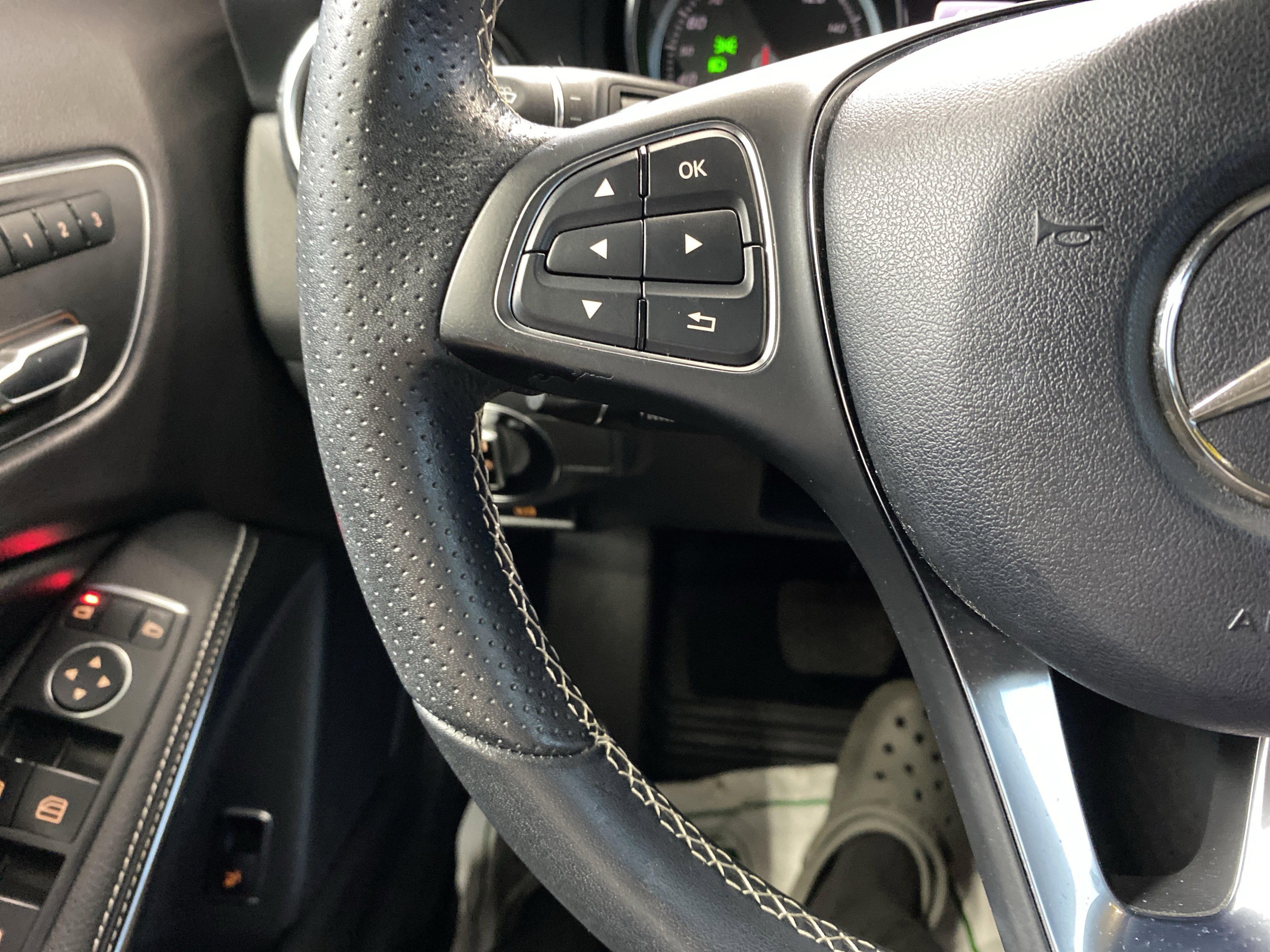 Used 2018 Mercedes-Benz GLA 250 4MATIC image 18