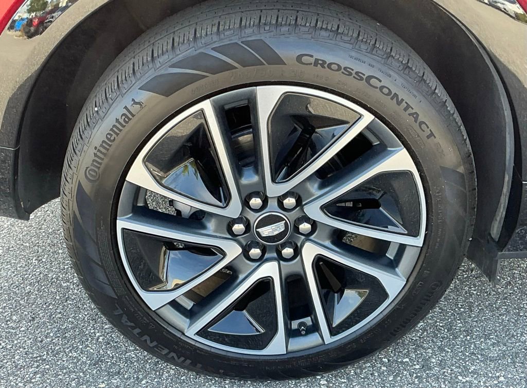 Used 2025 Cadillac Optiq Sport 2 w/ LPO, Floor Liner Package image 14