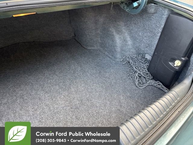 Used 1996 Oldsmobile 88 Royale LS image 32