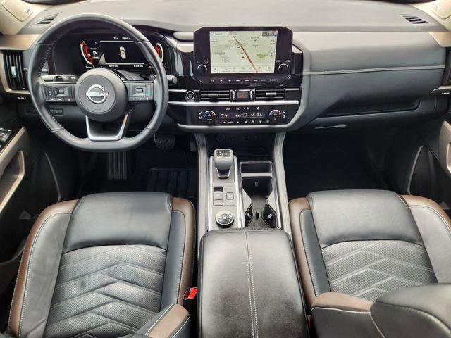 Used 2023 Nissan Pathfinder Platinum w/ Cargo Package image 28