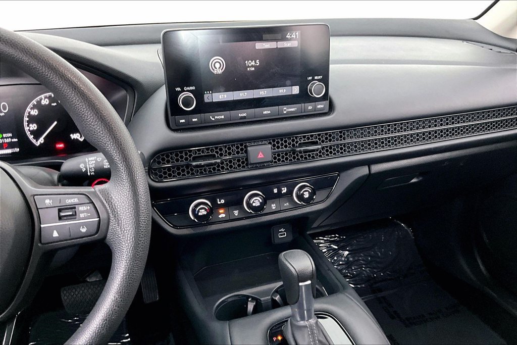 Used 2025 Honda HR-V LX image 8