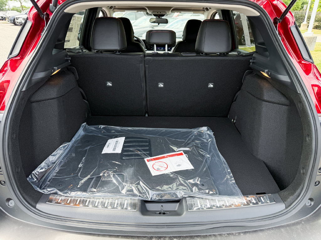 New 2026 Nissan Kicks SR w/ SR Premium Package AWD/4WD image 33
