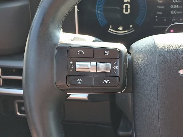 Used 2025 Hyundai Santa Fe SEL AWD/4WD image 23
