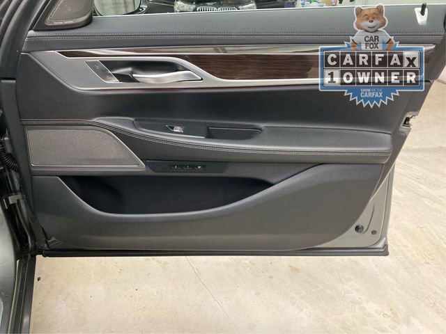 Used 2019 BMW 740i xDrive image 27