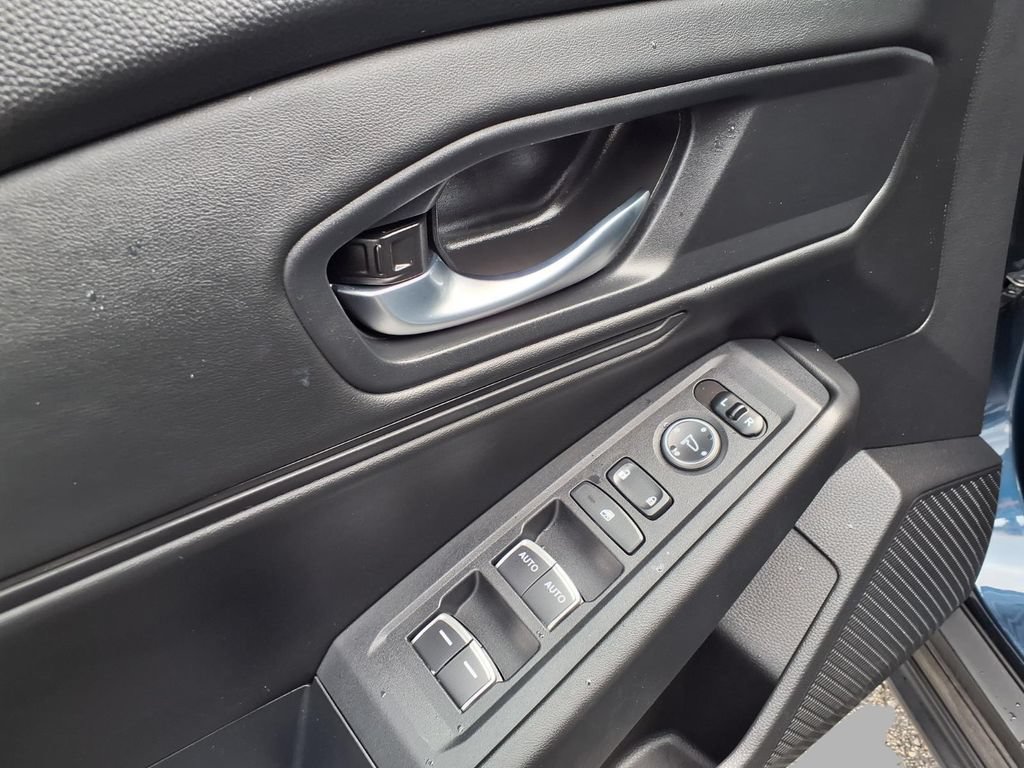 Used 2024 Honda Accord EX image 19