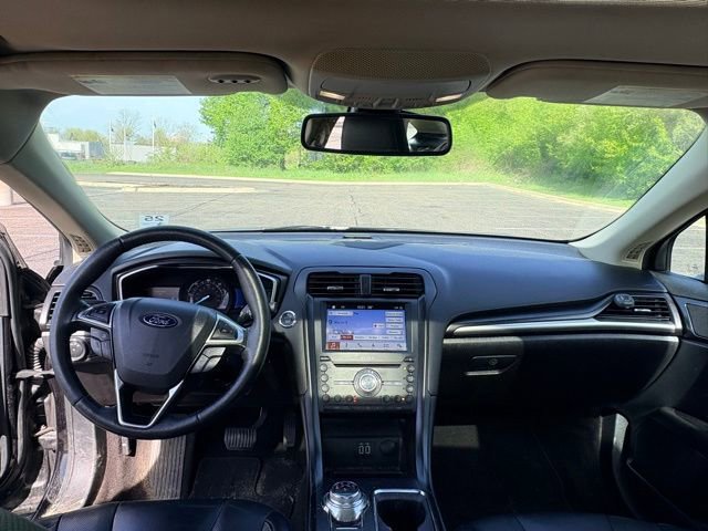 Used 2019 Ford Fusion Titanium FWD image 11