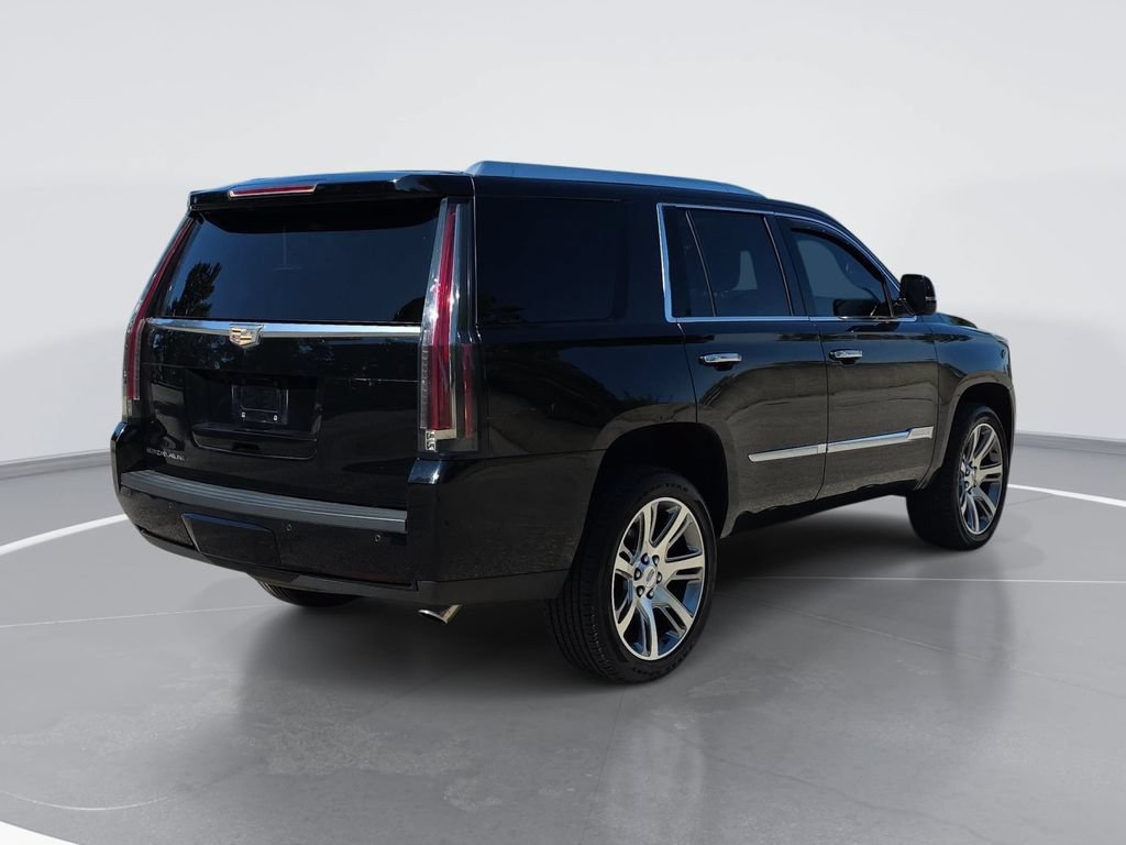 Used 2015 Cadillac Escalade Premium AWD/4WD image 3