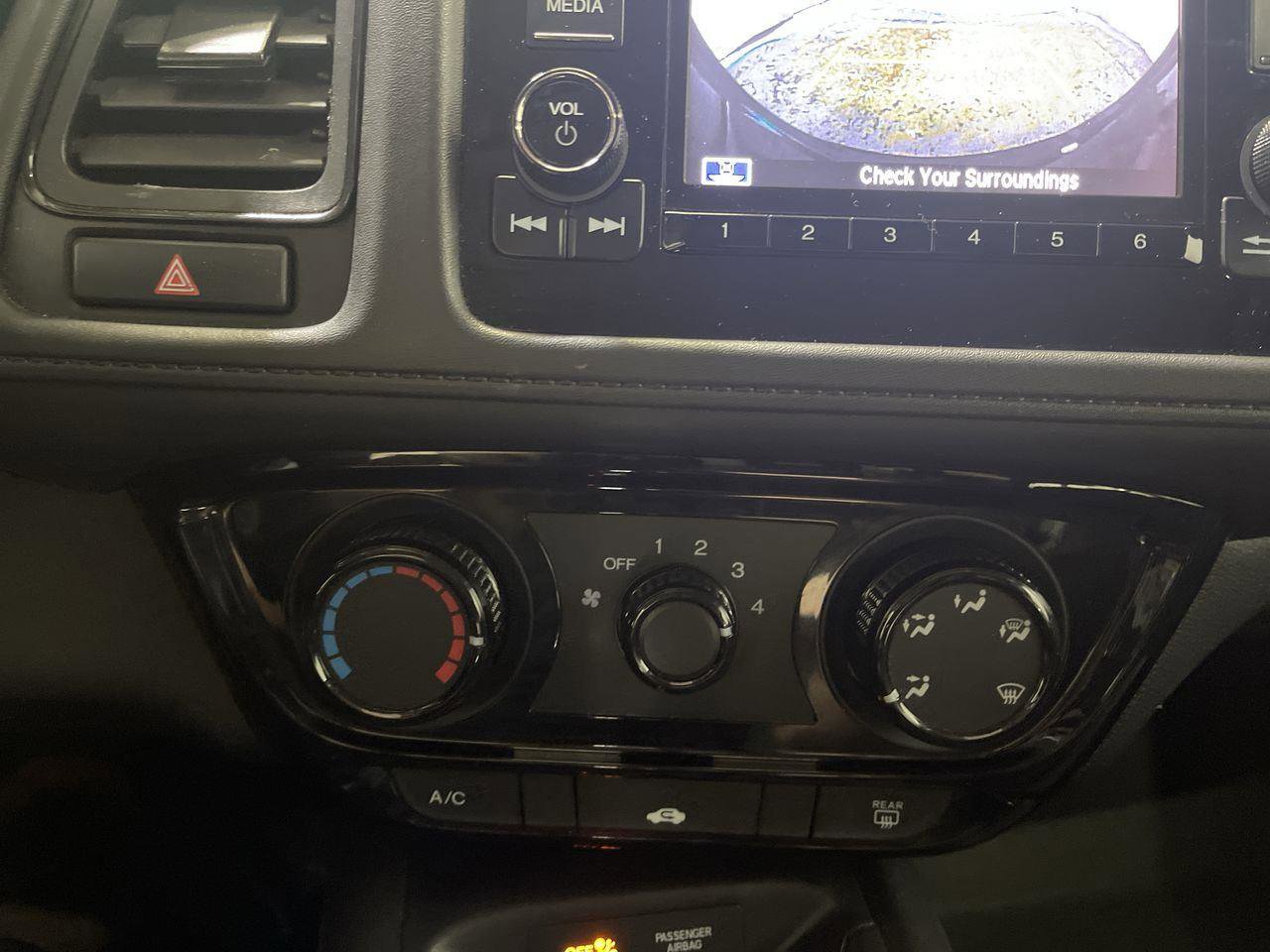 Used 2020 Honda HR-V LX image 18