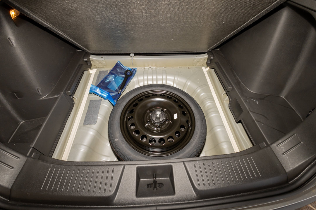 Used 2025 Chevrolet Trax RS w/ Sunroof Package image 24
