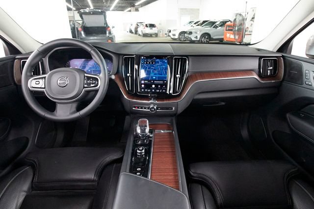 Certified 2023 Volvo XC60 B6 Ultimate w/ Climate Package AWD/4WD image 7