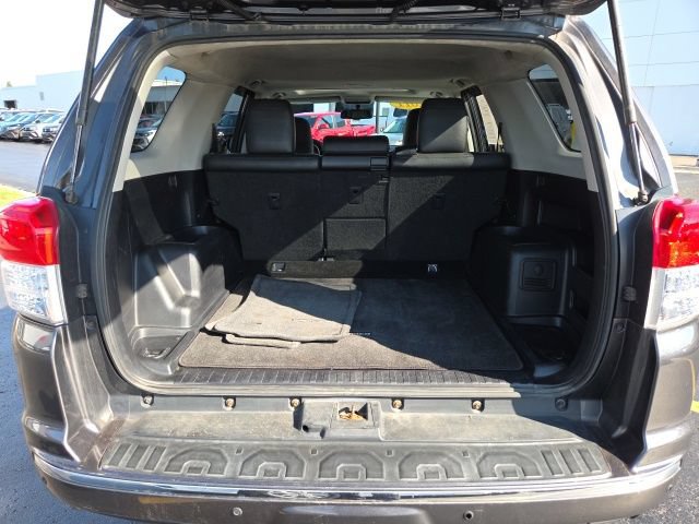 Used 2011 Toyota 4Runner SR5 w/ Premium Pkg w/Leather AWD/4WD image 25