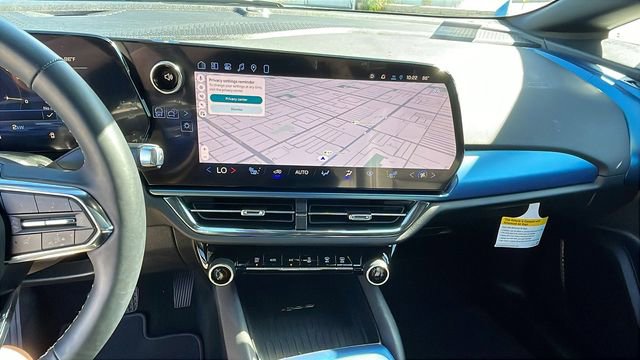 New 2026 Chevrolet Equinox EV LT AWD/4WD image 15