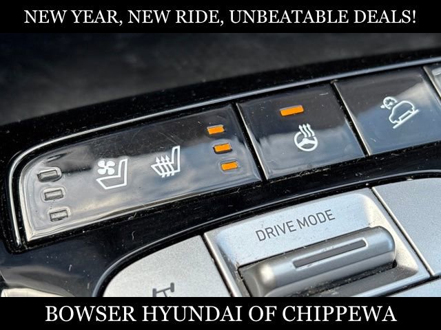 Used 2023 Hyundai Tucson Limited image 17