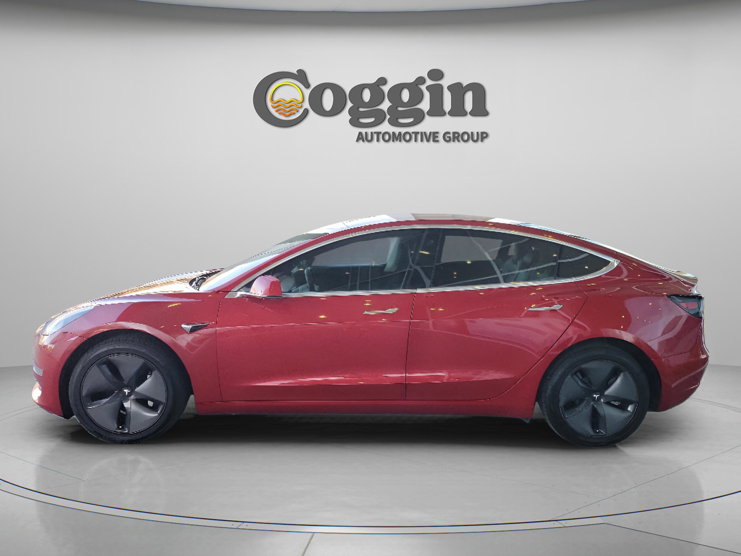 Used 2020 Tesla Model 3 Standard Range Plus image 2
