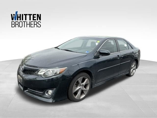 Used 2014 Toyota Camry SE FWD image 1