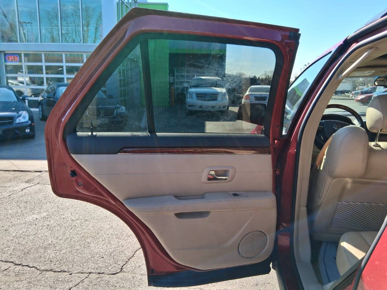 Used 2008 Cadillac SRX AWD w/ Utility Package image 15