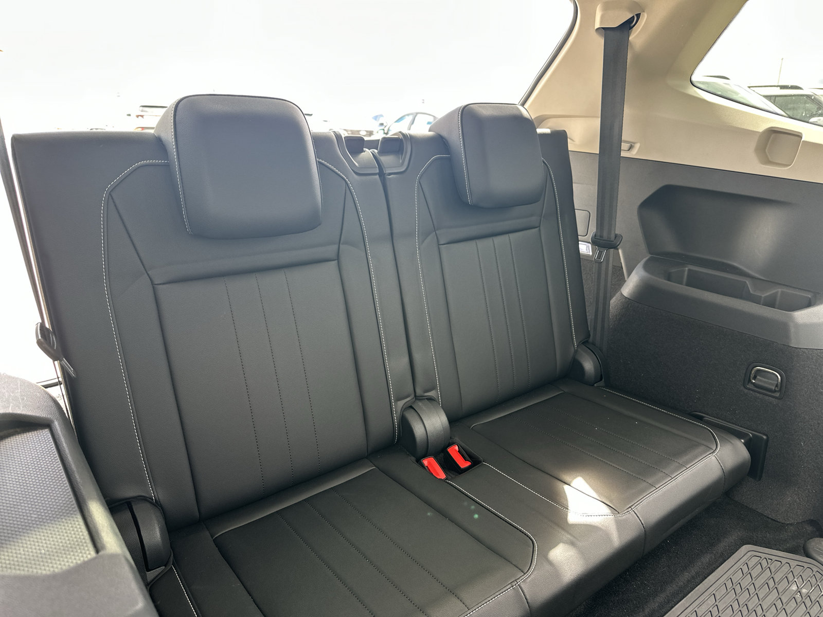 Used 2023 Volkswagen Tiguan SE FWD image 36