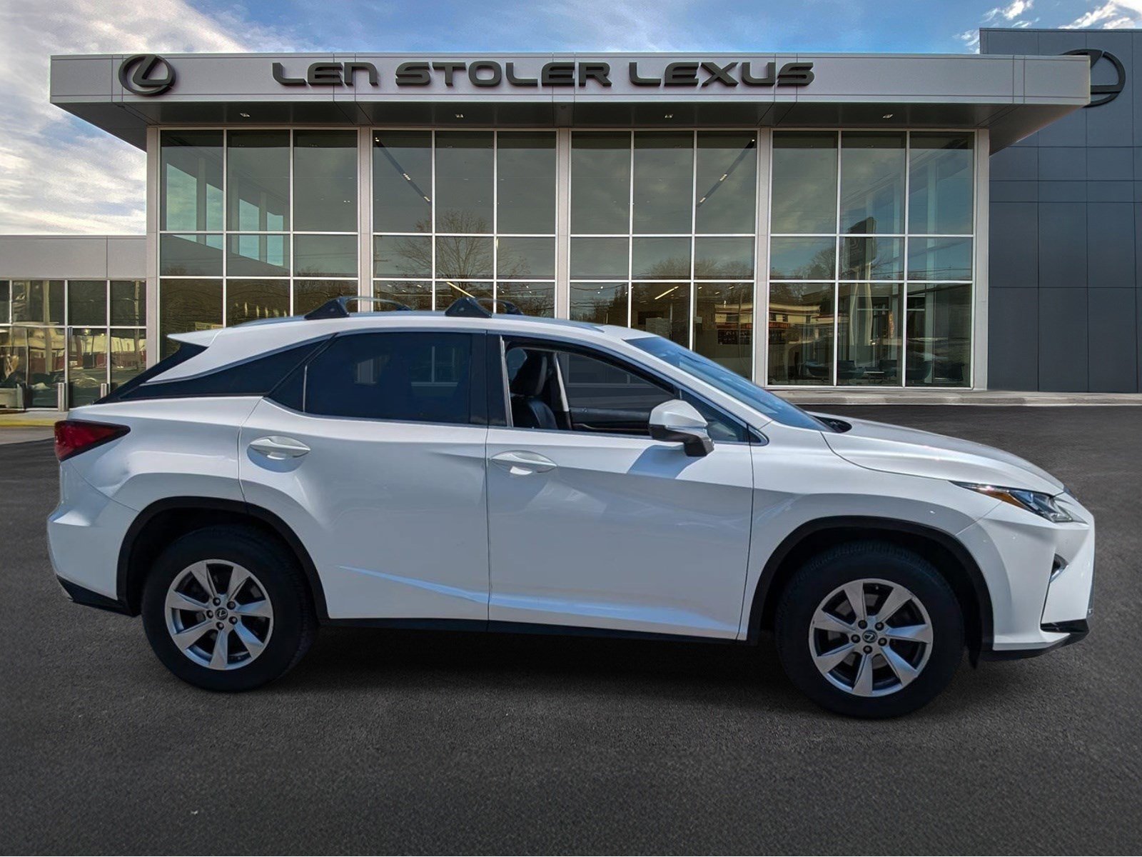 Used 2019 Lexus RX 350 AWD w/ Navigation Package image 2