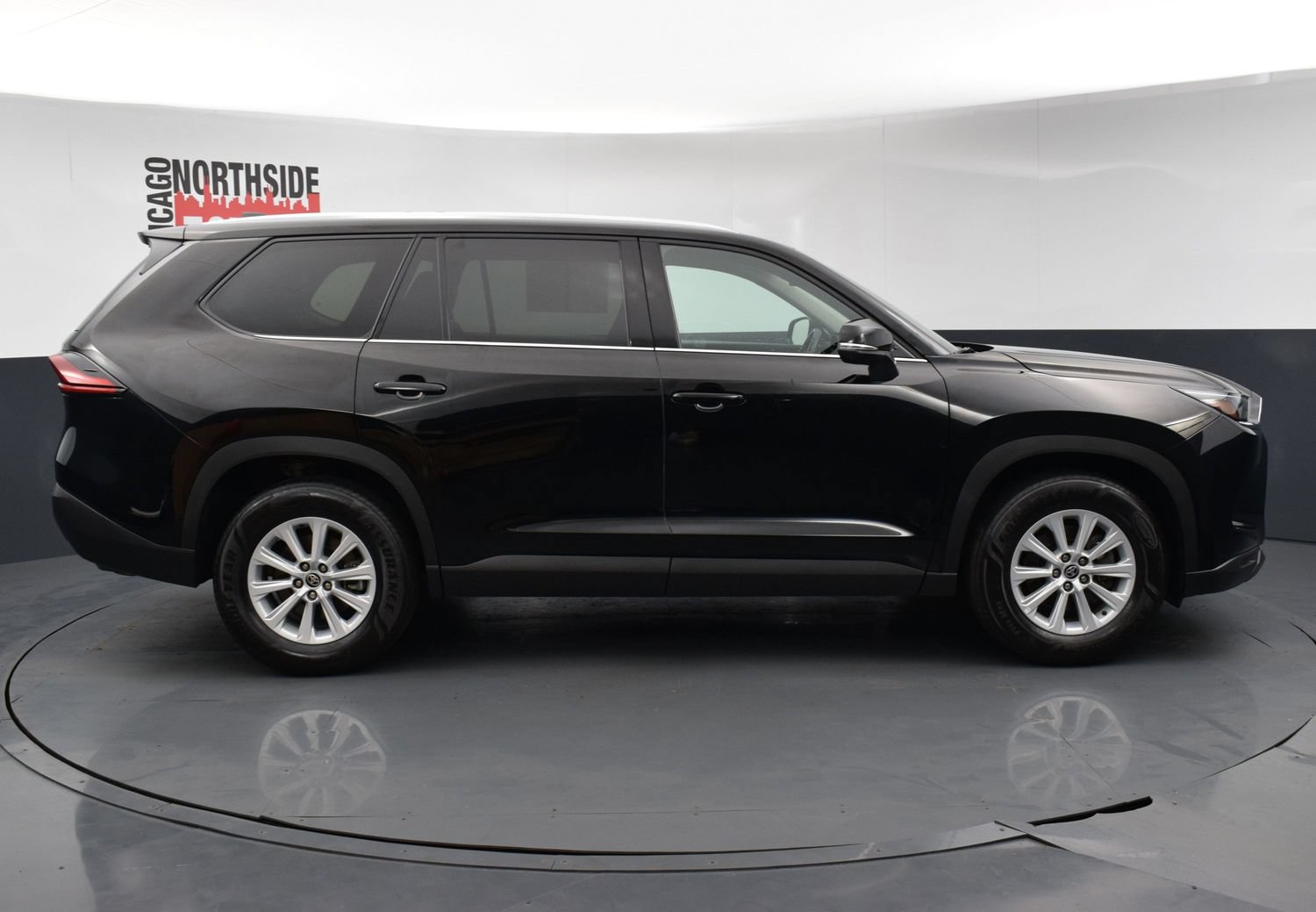 Used 2025 Toyota Grand Highlander AWD image 5