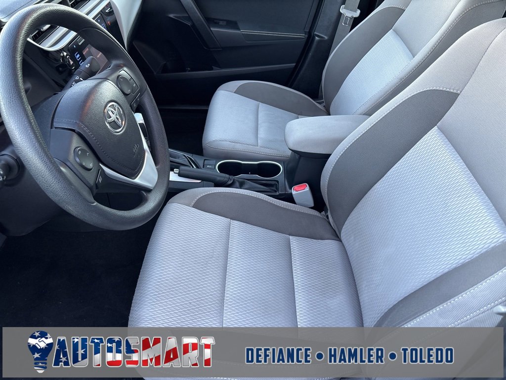 Used 2018 Toyota Corolla LE image 16