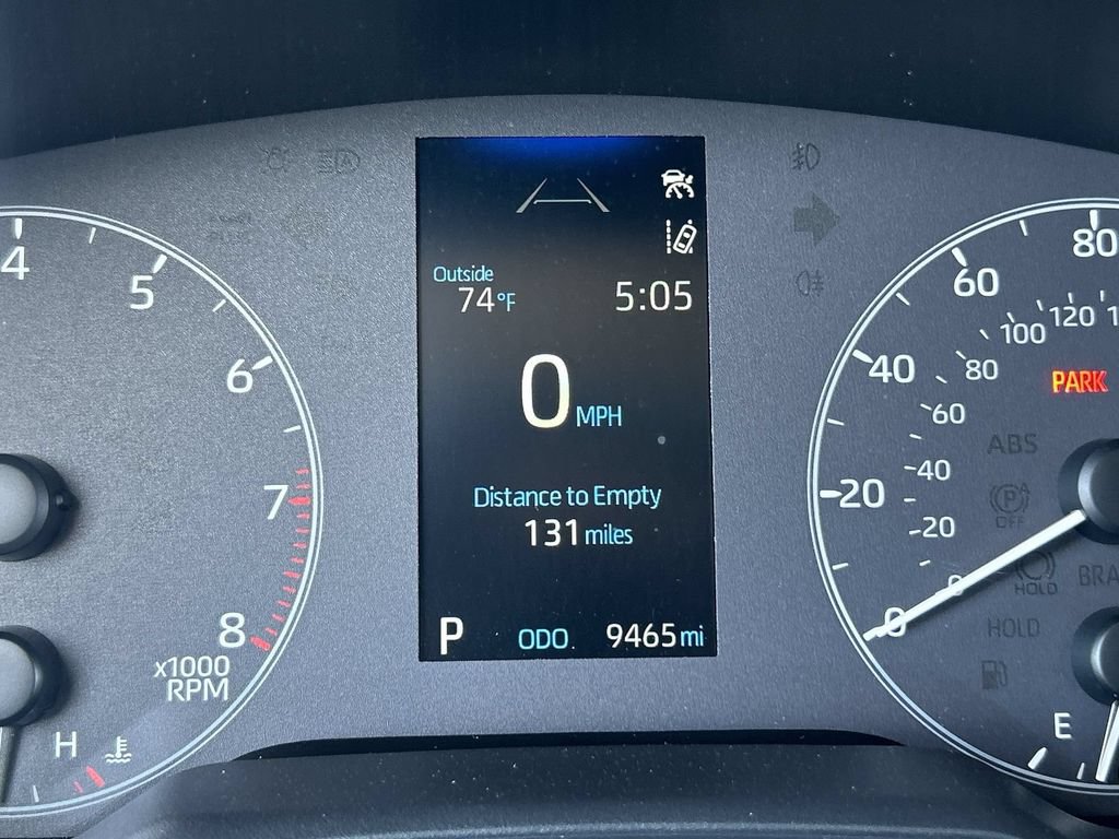 Used 2025 Toyota Corolla LE w/ Convenience Package FWD image 12