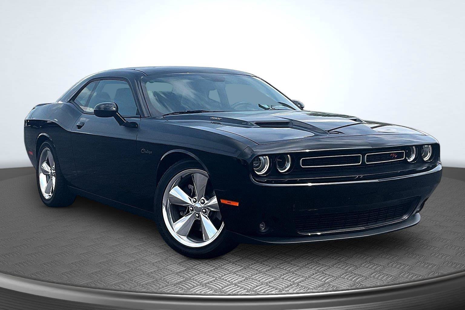 Used 2015 Dodge Challenger R/T Plus RWD image 12