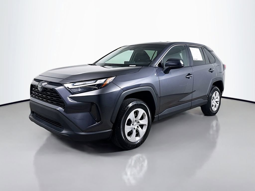Used 2024 Toyota RAV4 LE FWD image 3