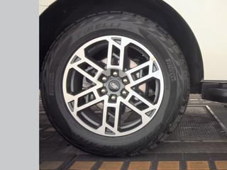 Used 2025 Ford Expedition Active AWD/4WD image 6