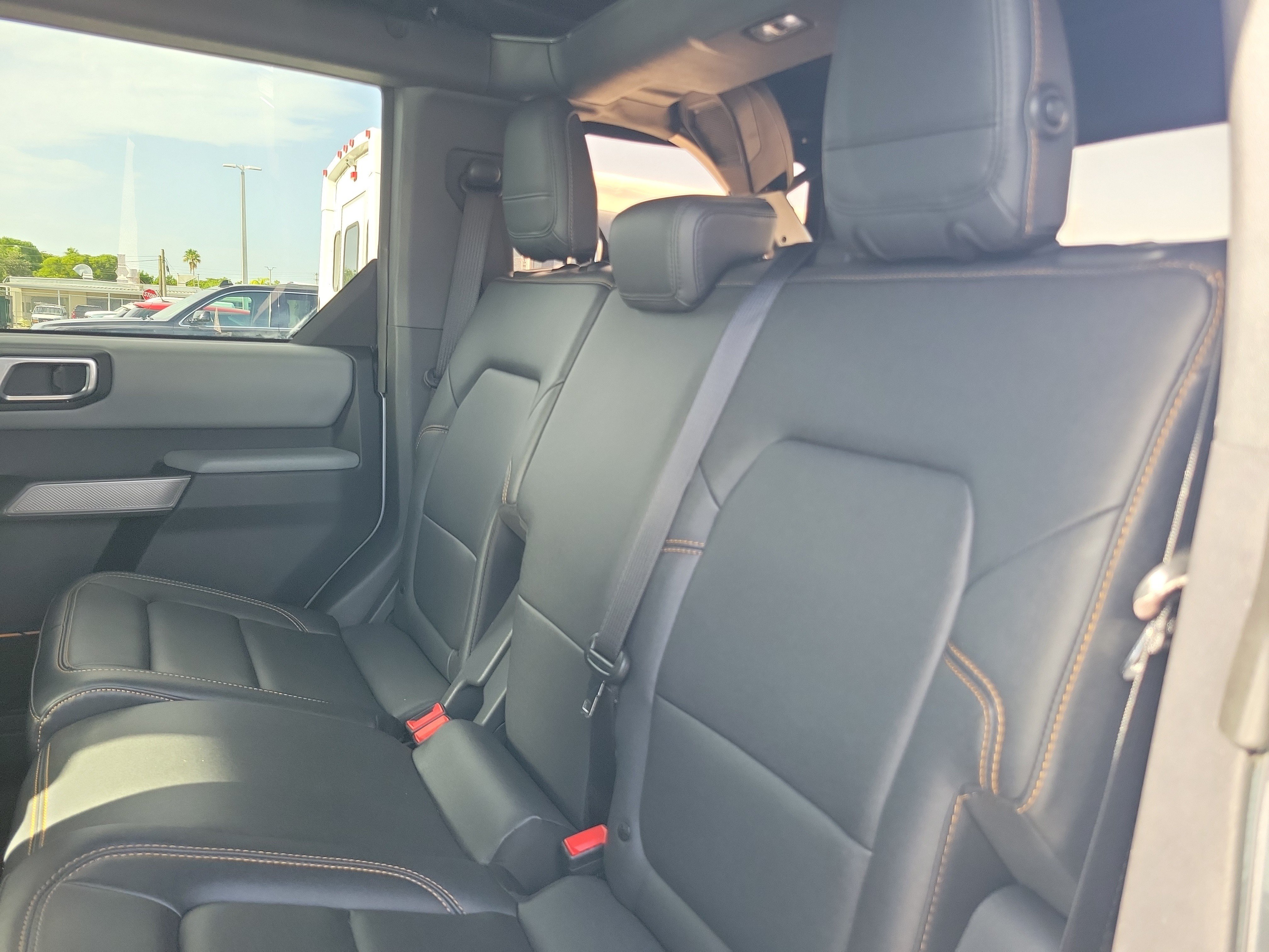 Used 2023 Ford Bronco Badlands AWD/4WD image 11
