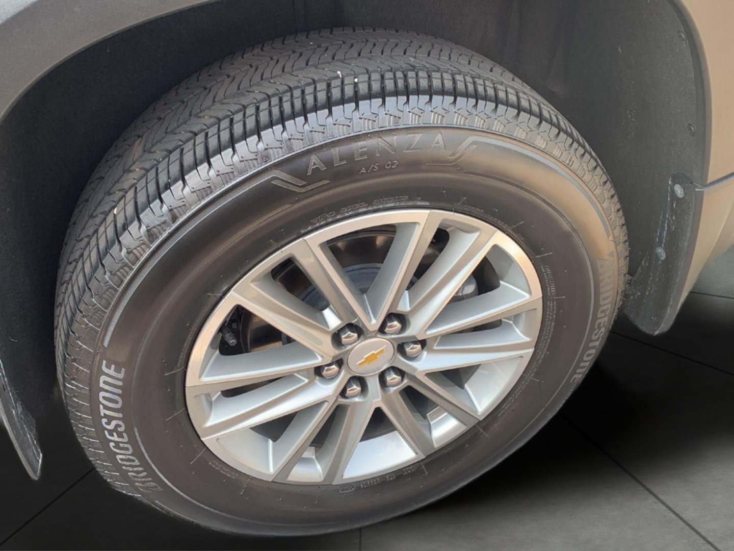 Certified 2023 Chevrolet Traverse LT w/ LPO, Floor Liner Package AWD/4WD image 24