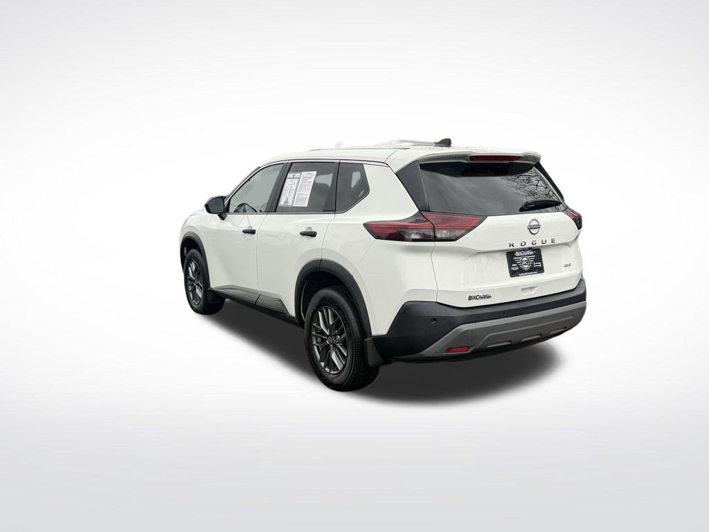 Used 2023 Nissan Rogue S image 5