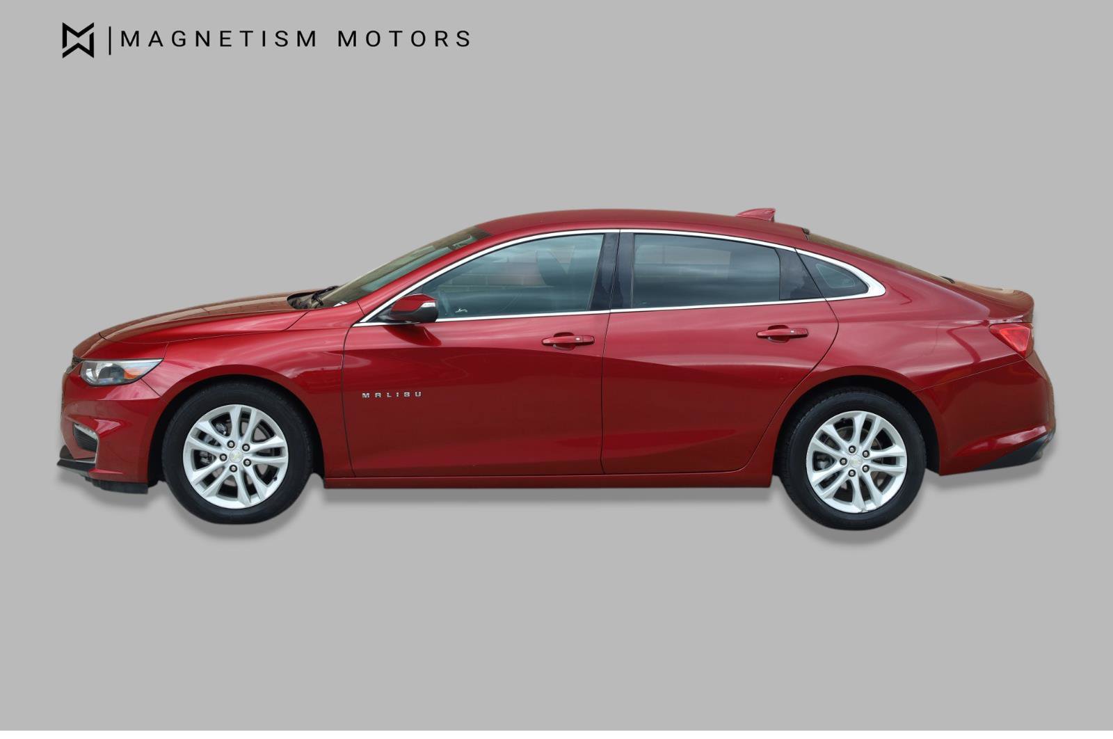 Used 2018 Chevrolet Malibu Hybrid w/ Leather Package FWD image 2