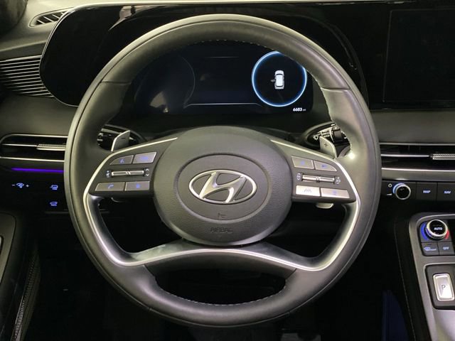 Used 2025 Hyundai Palisade Calligraphy image 16