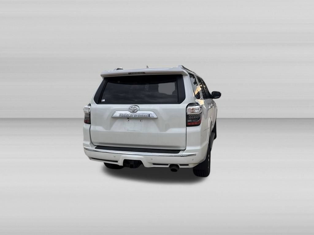 Used 2017 Toyota 4Runner Limited w/ Convenience Package AWD/4WD image 6