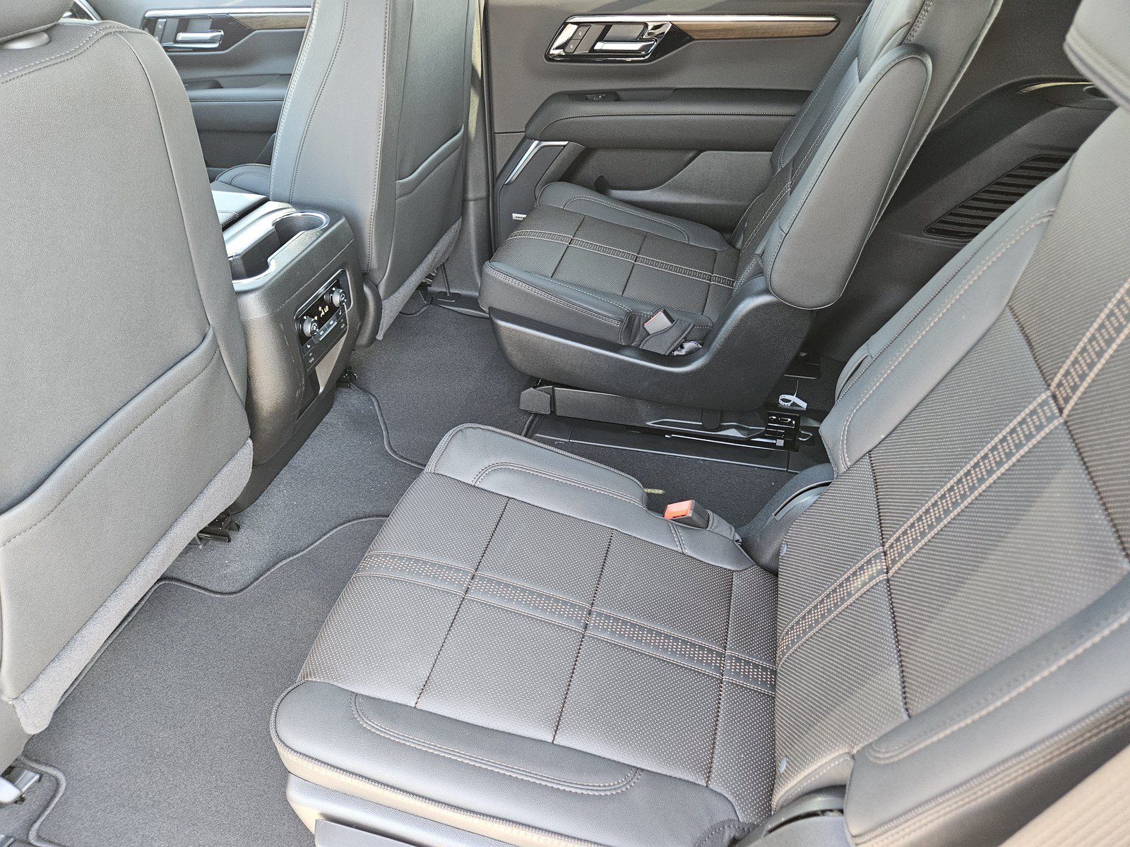 New 2026 Chevrolet Tahoe High Country AWD/4WD image 20