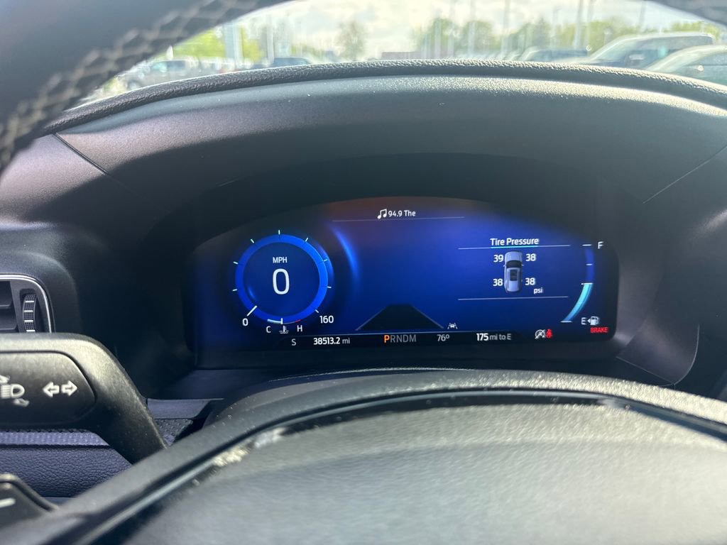 Used 2023 Ford Explorer ST AWD/4WD image 39