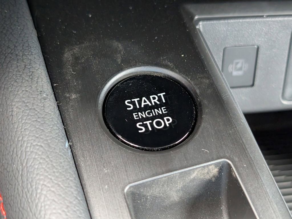 New 2026 Nissan Kicks SR image 27