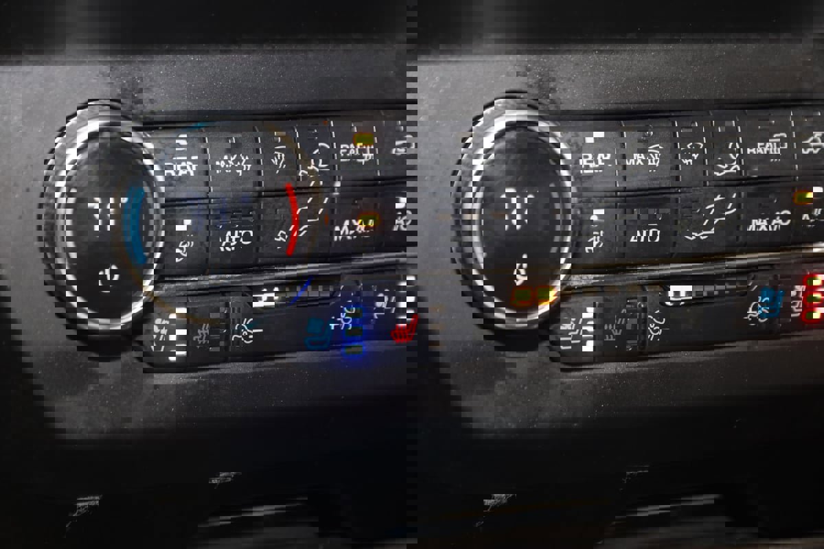 Used 2019 Ford Expedition Limited image 8