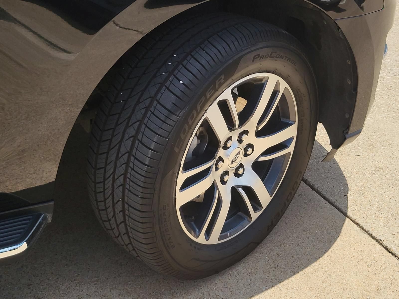 Used 2023 Ford Expedition Max Limited AWD/4WD image 6