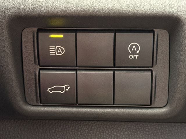 Used 2023 Toyota Highlander XSE AWD/4WD image 23