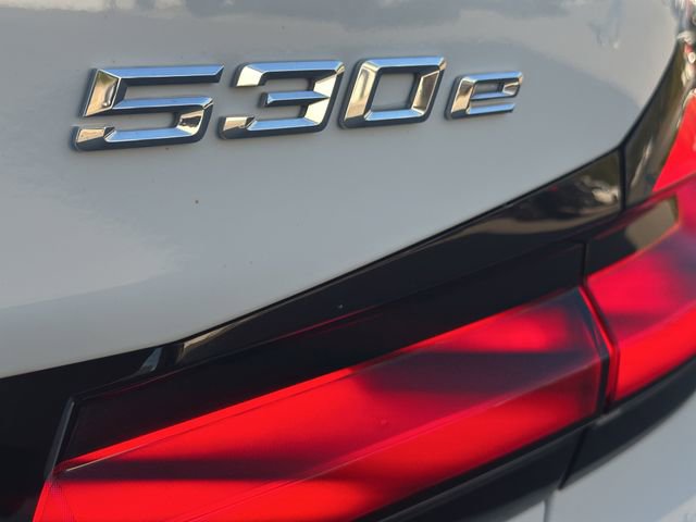 Used 2023 BMW 530e xDrive image 24