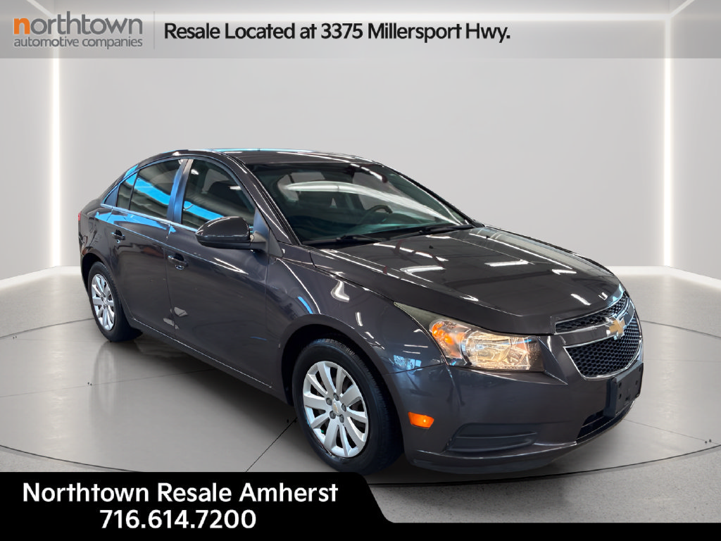 Used 2011 Chevrolet Cruze LT FWD image 2