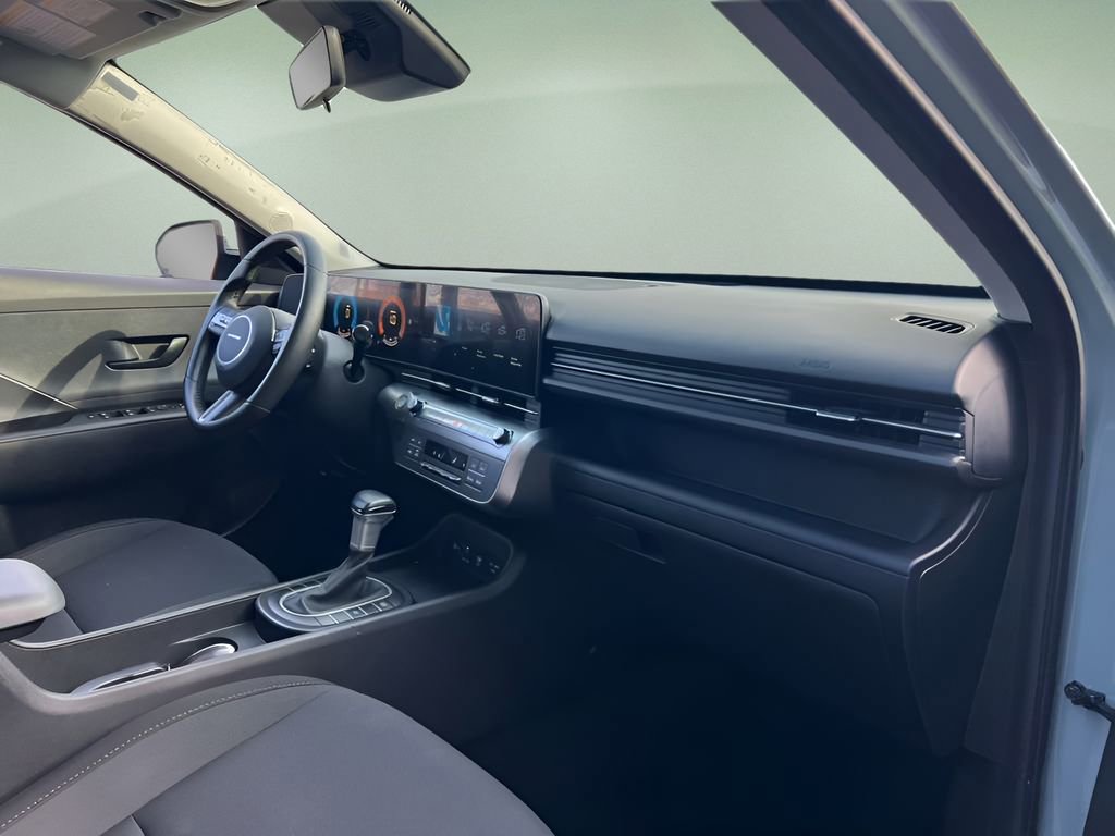 Used 2025 Hyundai Kona SEL FWD image 18