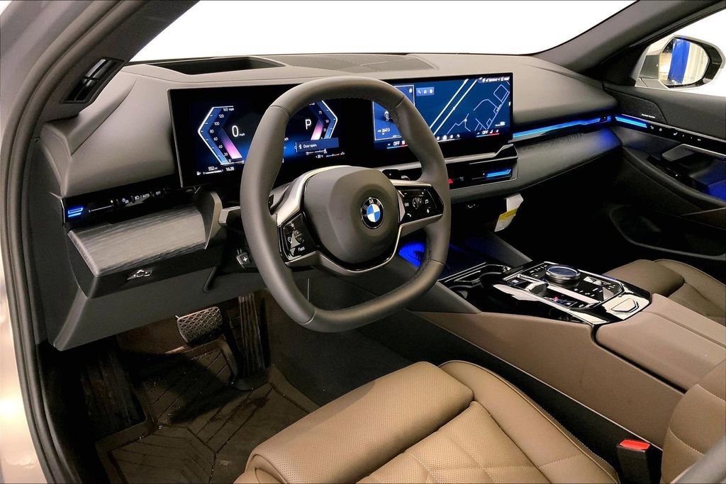 New 2026 BMW 530i xDrive w/ Premium Package AWD/4WD image 4
