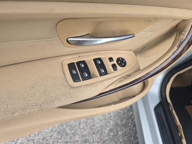 Used 2015 BMW 328i Sedan RWD image 12