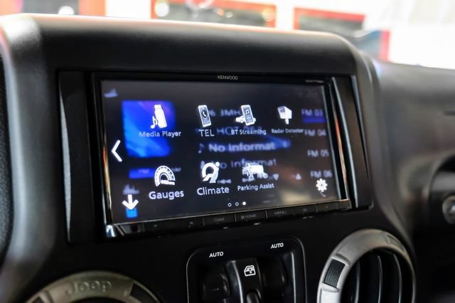 Used 2017 Jeep Wrangler Unlimited Sport AWD/4WD image 30